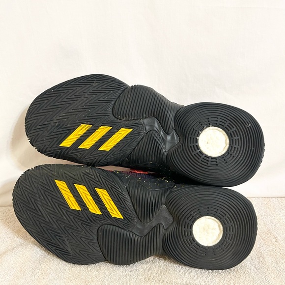 Adidas Trae Young 1 Atlanta Hawks Black/Red/Yellow size 10 MENS BASKETBALL SHOES - Picture 7 of 9